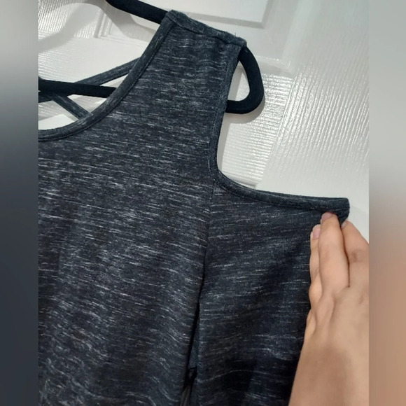 Lane Bryant Heather Black Long Sleeve Cold Shoulder Top in Size 18/20 - 2X - Picture 5 of 11